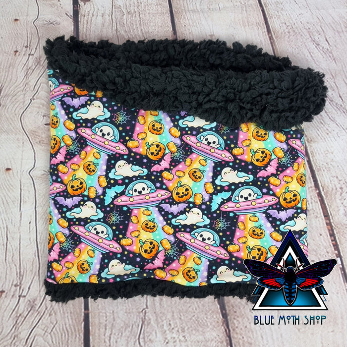 UFO Halloween snood scarf