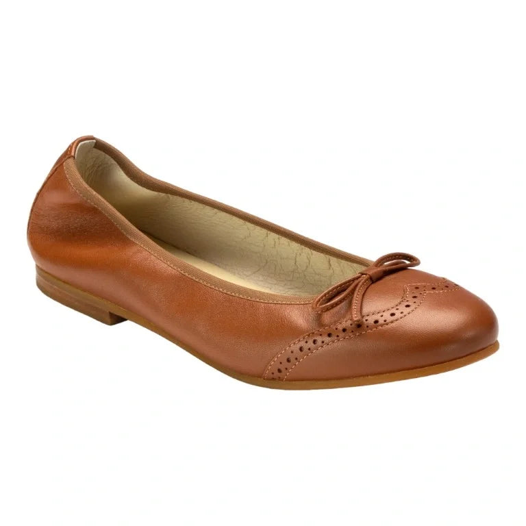 1540 - Girls Tan Leather Bow Flats