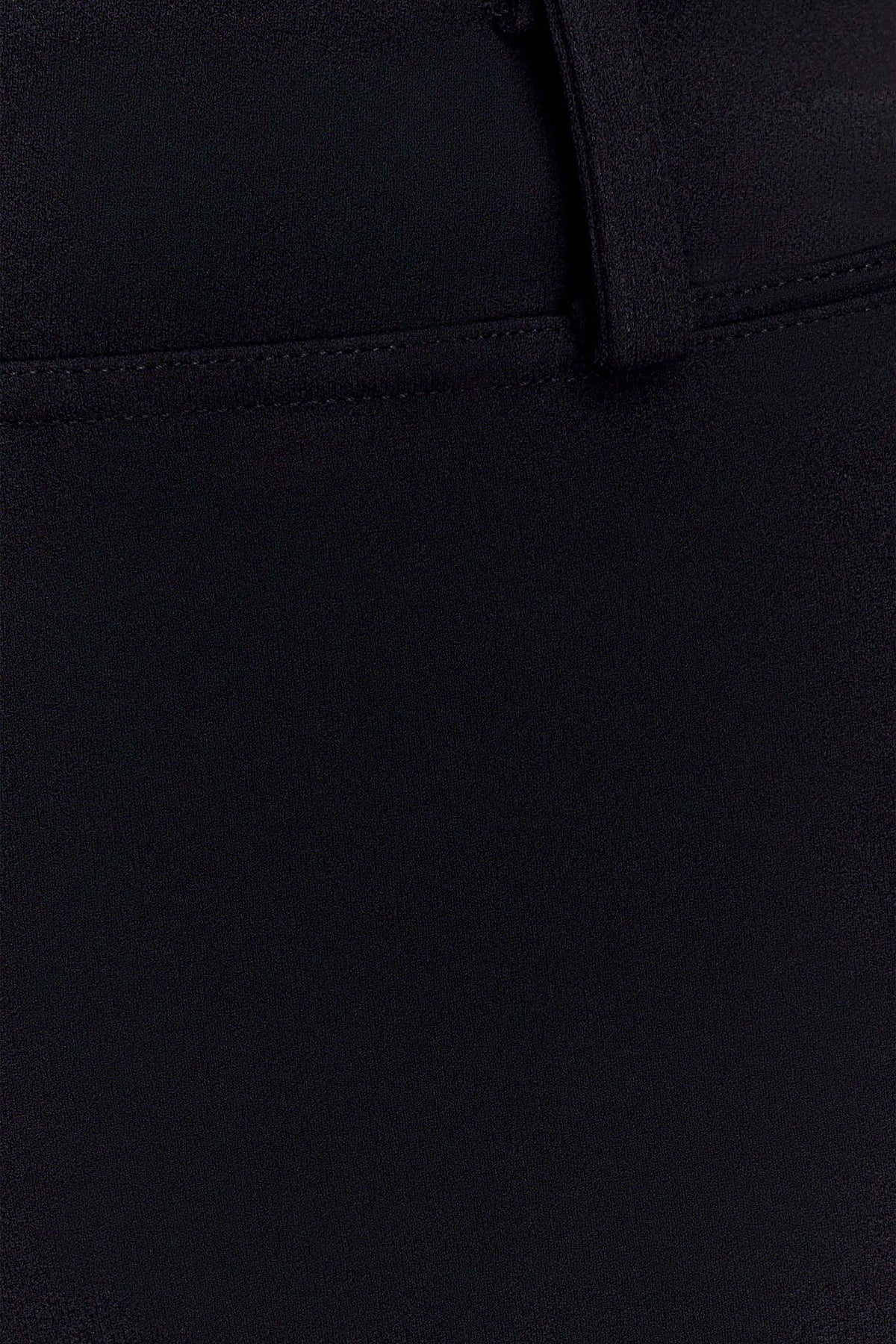 Blanca Stretch Crepe Capri Pants - Black