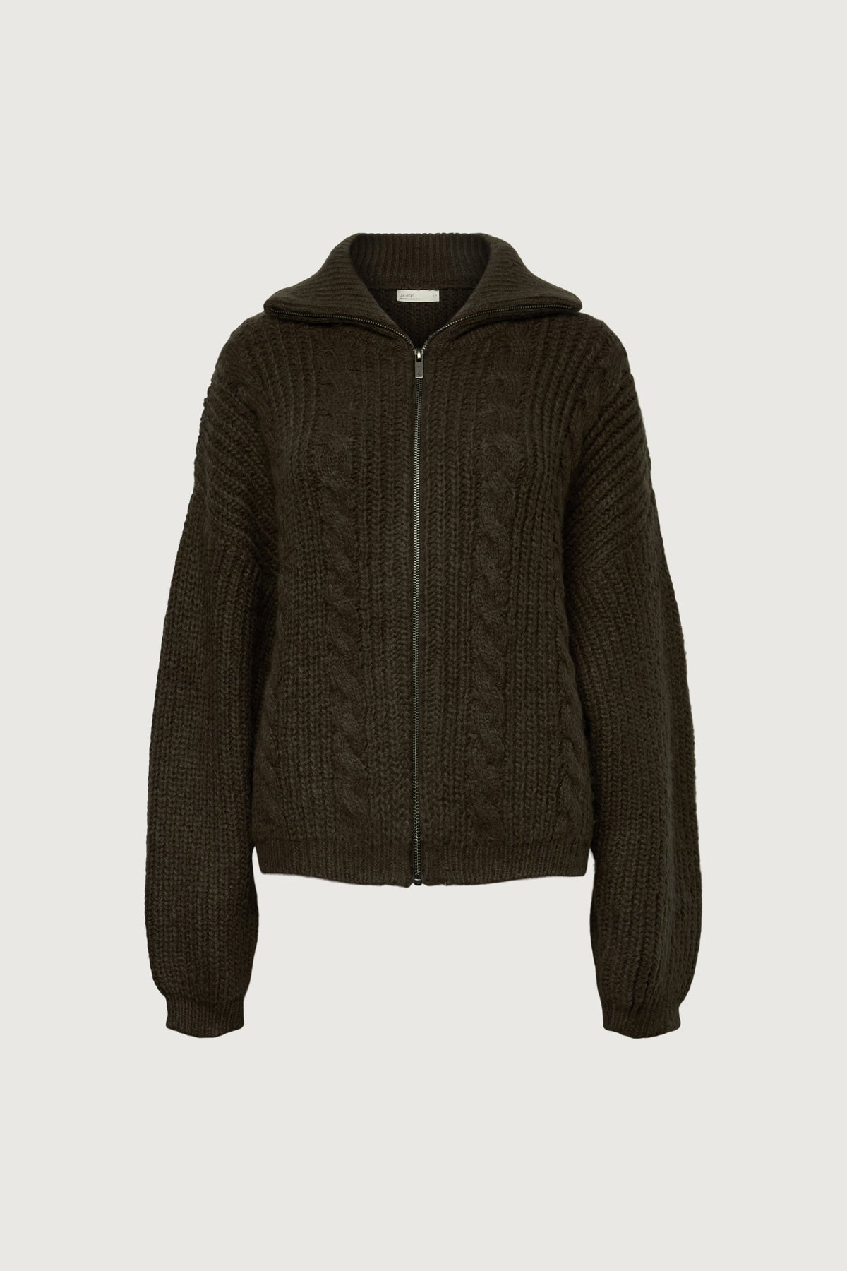CABLE KNIT COLLARED CARDIGAN