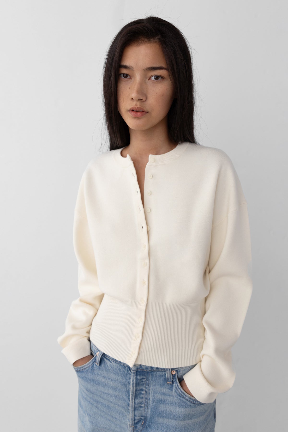 CINCHED WAIST BUTTON FRONT CARDIGAN