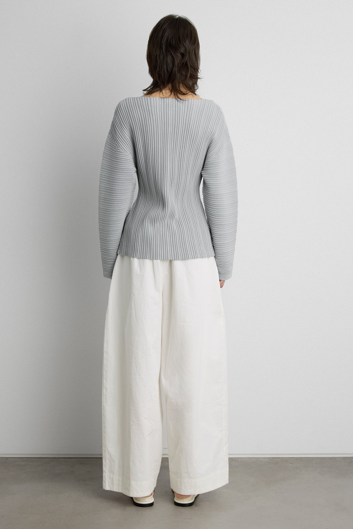 OTTOMAN RIBBED KNIT BUTTON FRONT TOP