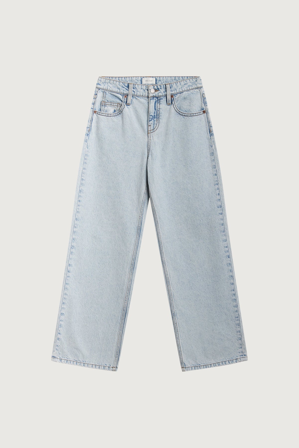 LOW RISE STRAIGHT LEG JEAN