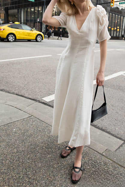 V-NECK PUFF SLEEVE MAXI DRESS