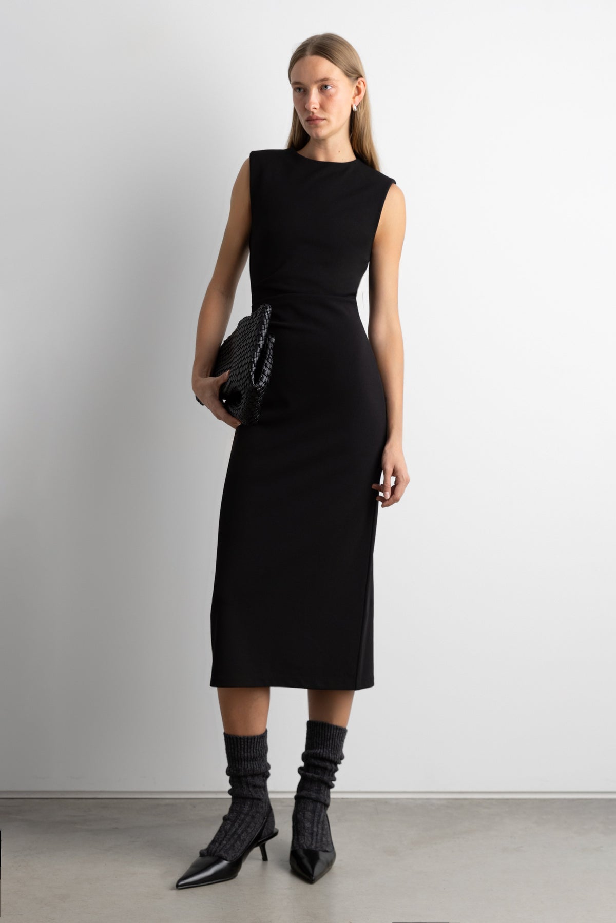 SLIM FIT MIDI DRESS