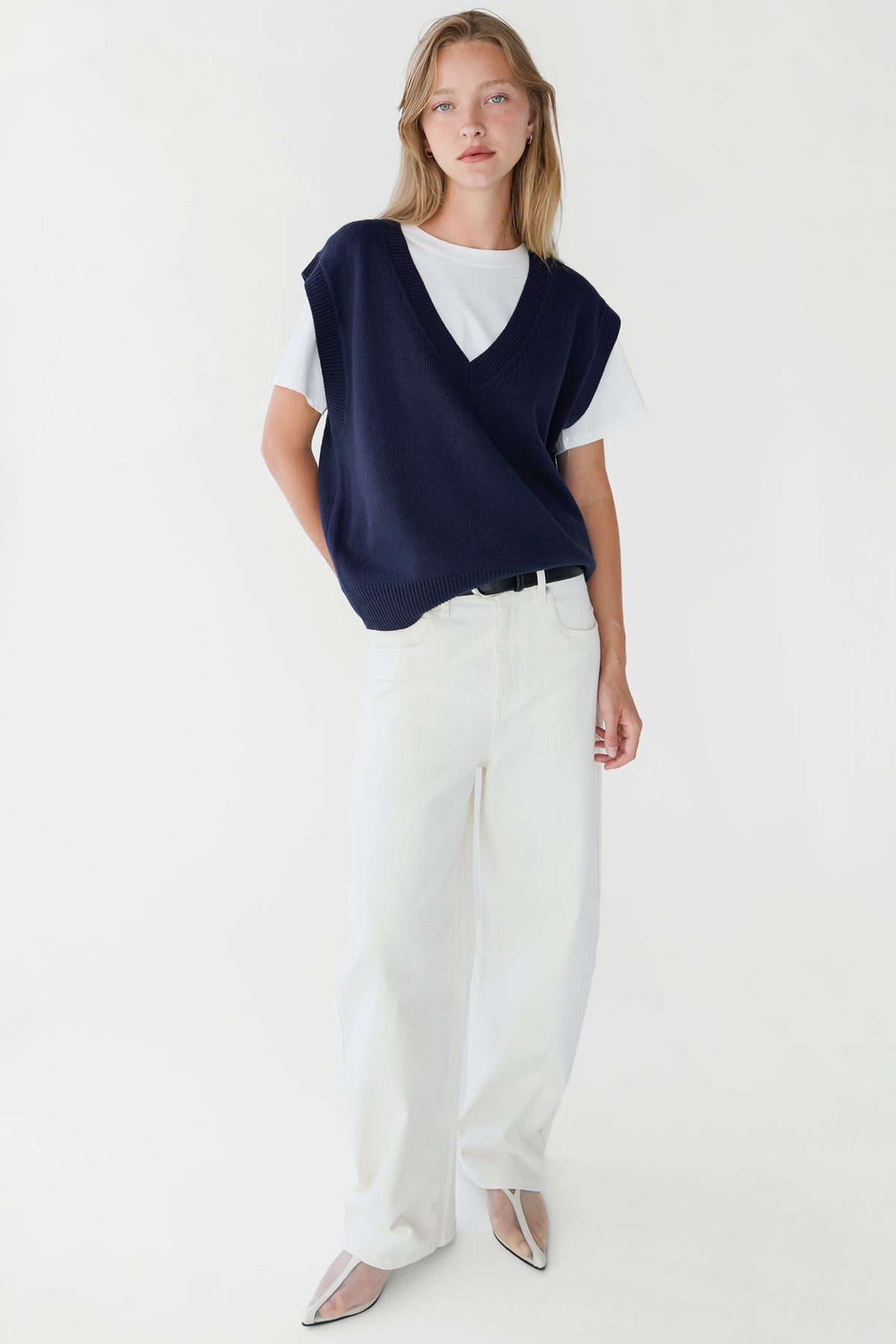 BARREL LEG DENIM JEAN