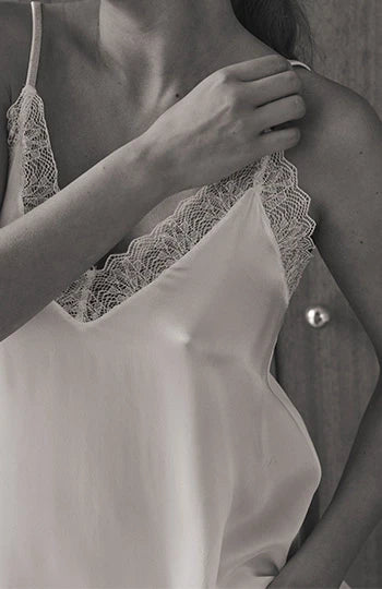 Robe Amanda - Milk Lace