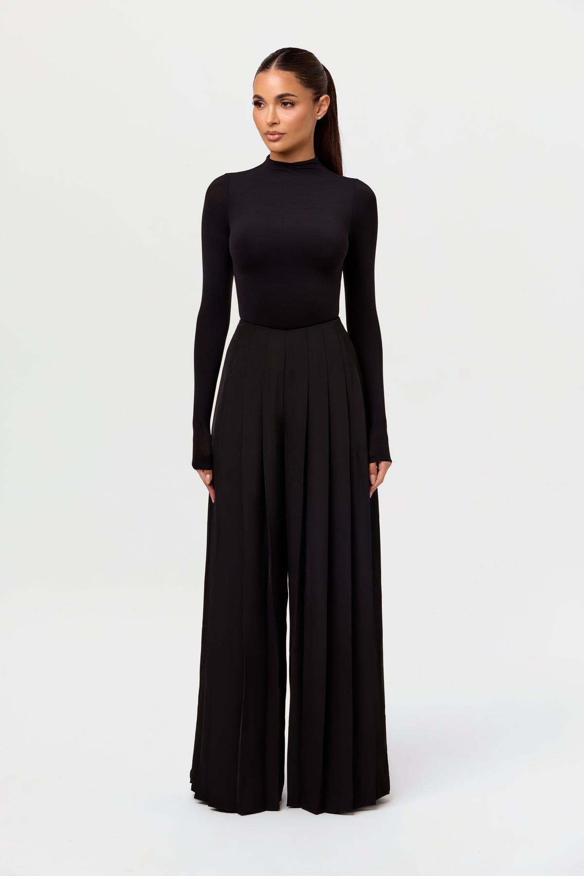 Pleated Wide Leg Pant
