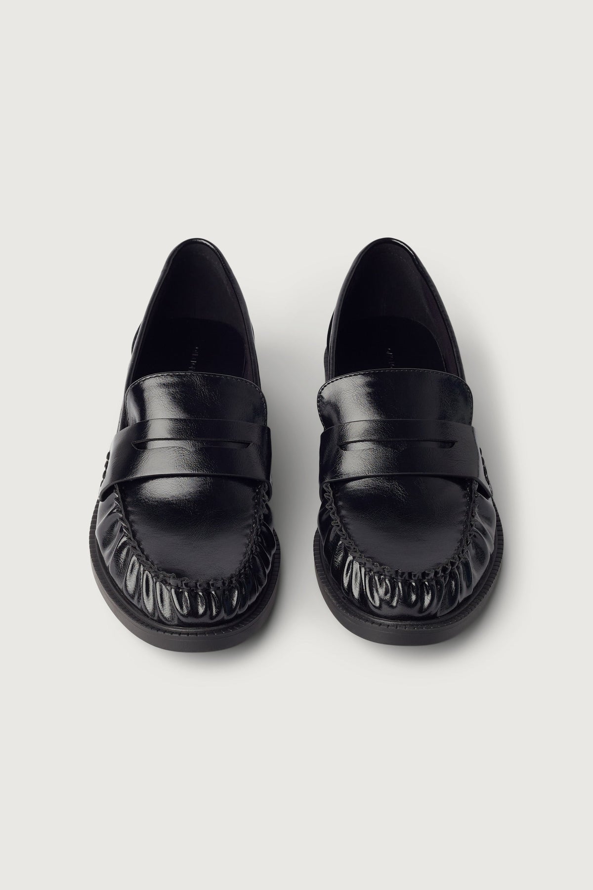 CLASSIC LOAFER