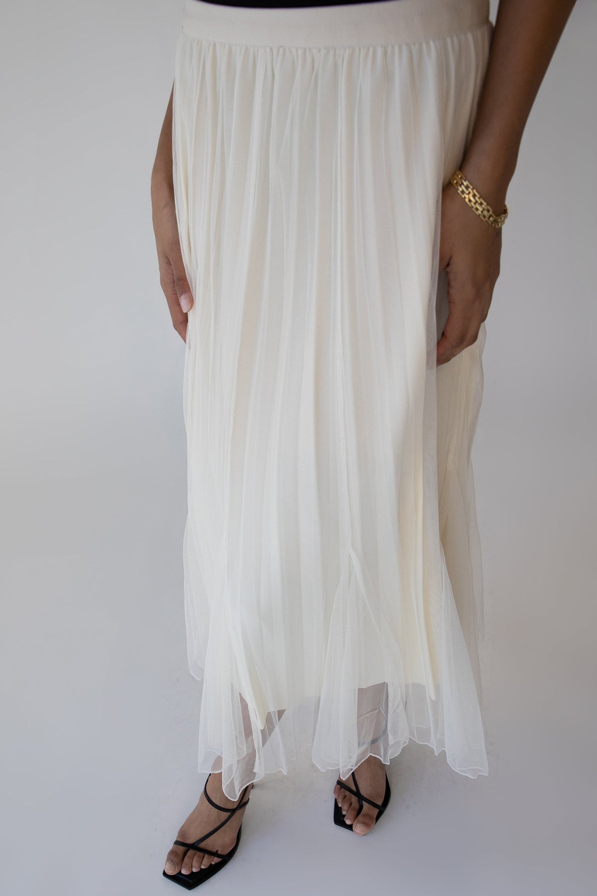 REVERSIBLE LAYERED PLEATED MIDI SKIRT