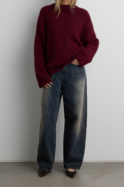 OVERSIZED CREWNECK SWEATER