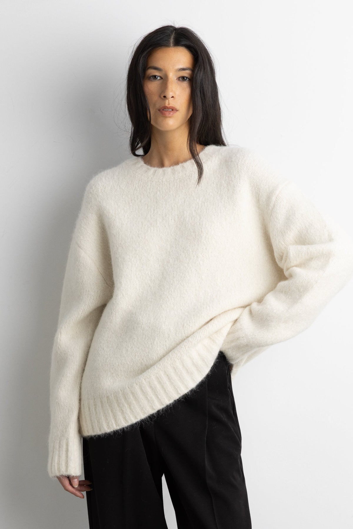 BRUSHED ALPACA OVERSIZED CREWNECK SWEATER