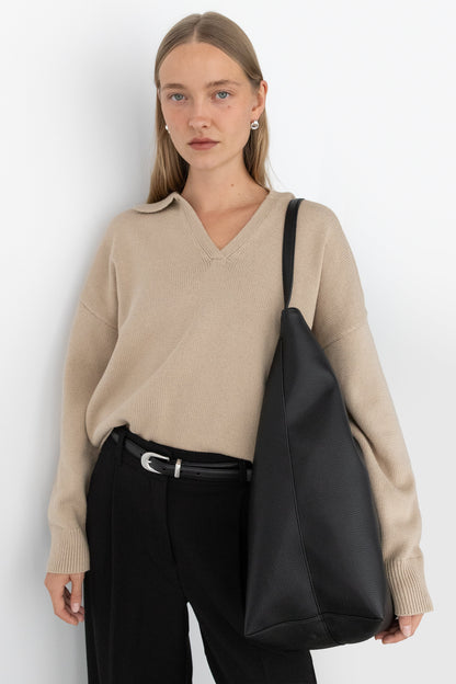 COLLARED CHUNKY KNIT SWEATER
