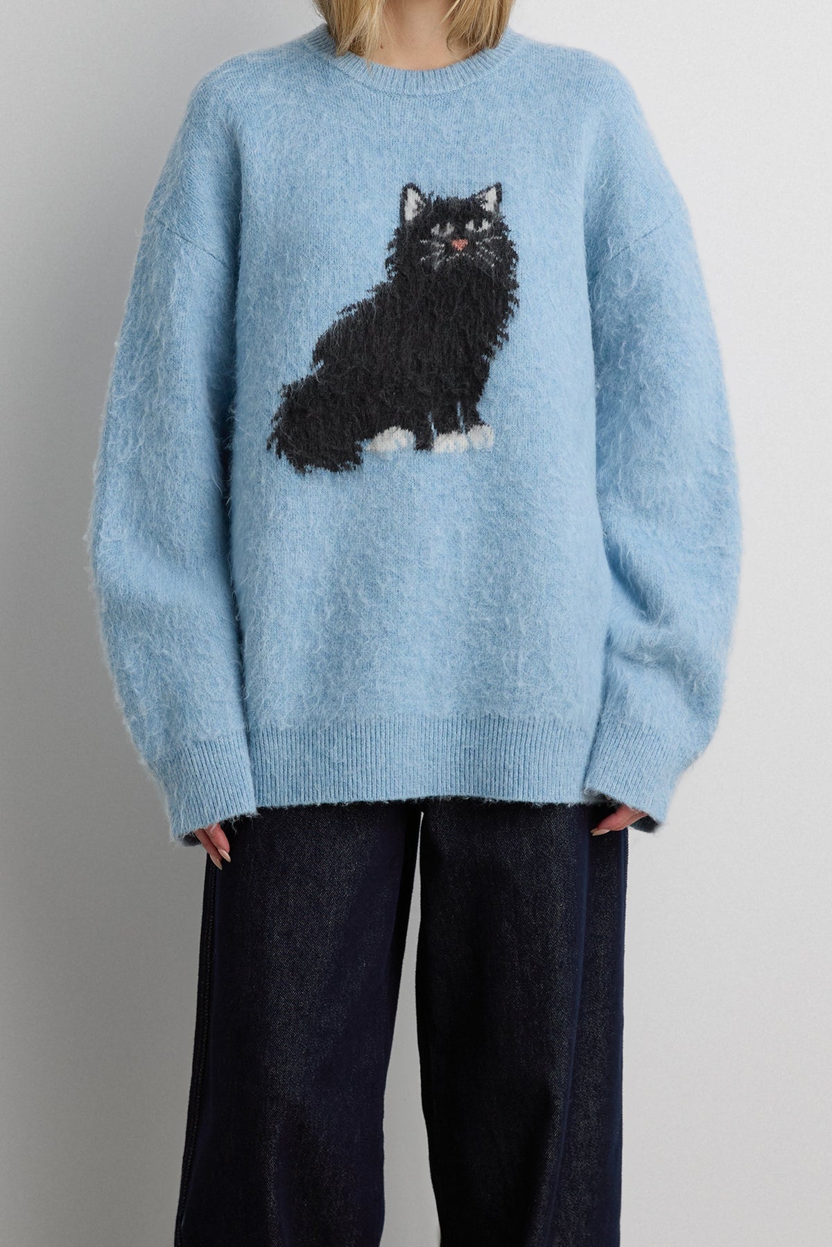 CAT CREWNECK SWEATER