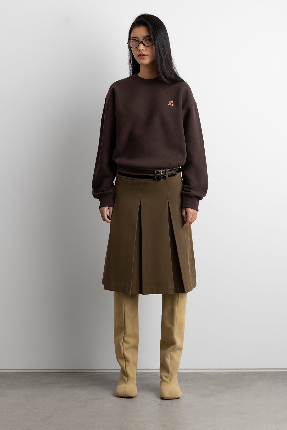 FLEECE STUDIO EMBROIDERED SWEATSHIRT