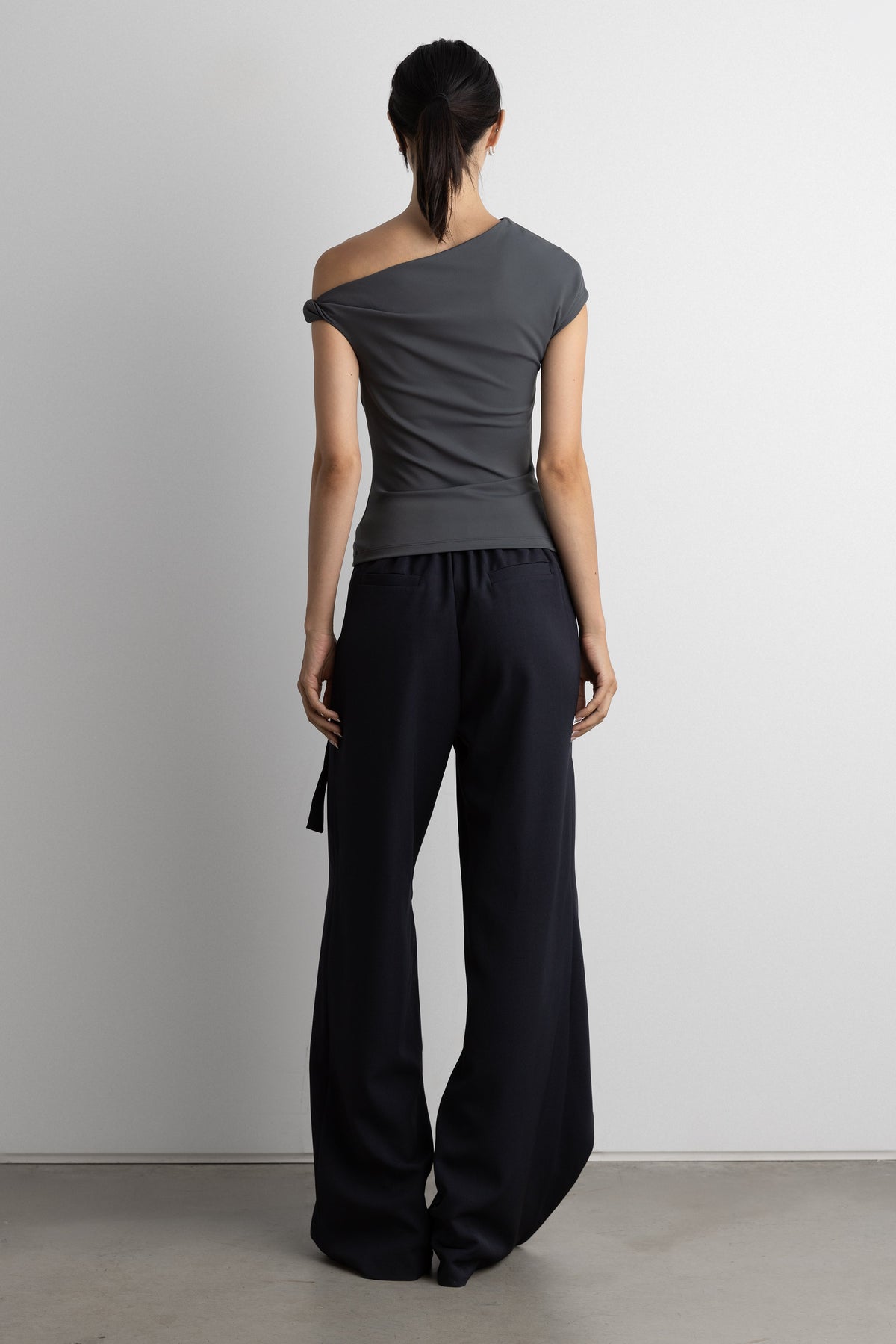 OFF SHOULDER TOP WITH SIDE TWIST DETAIL
