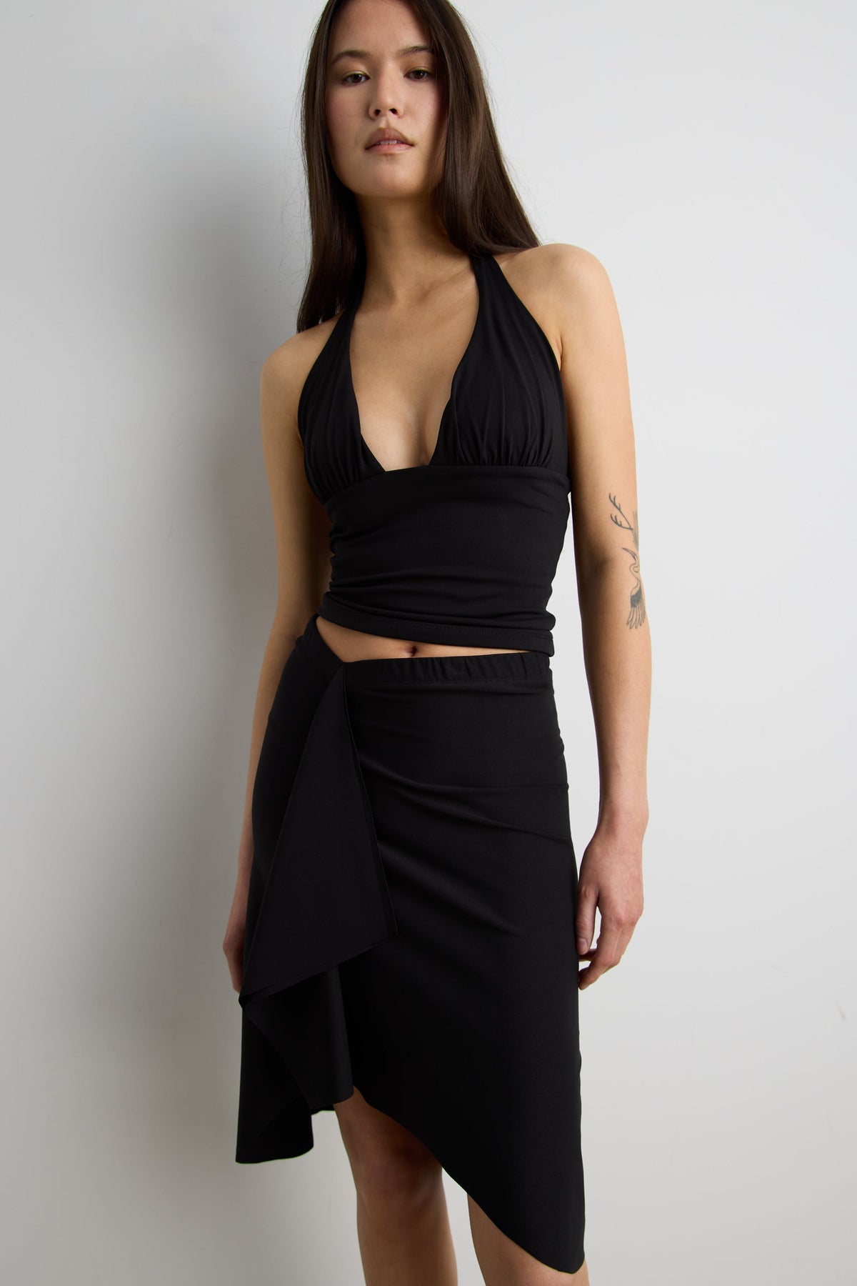 DEEP NECKLINE HALTER NECK TOP