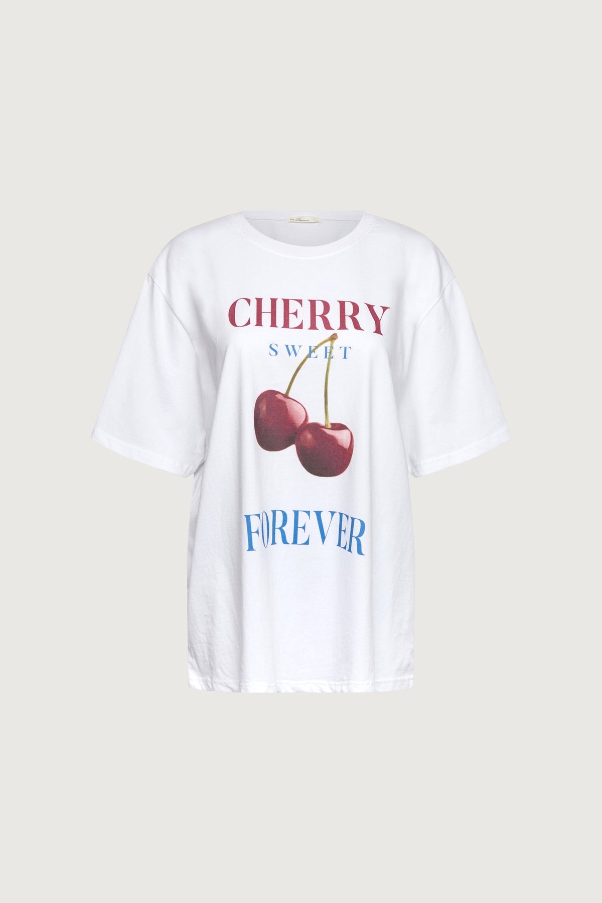 SWEET CHERRY GRAPHIC T-SHIRT