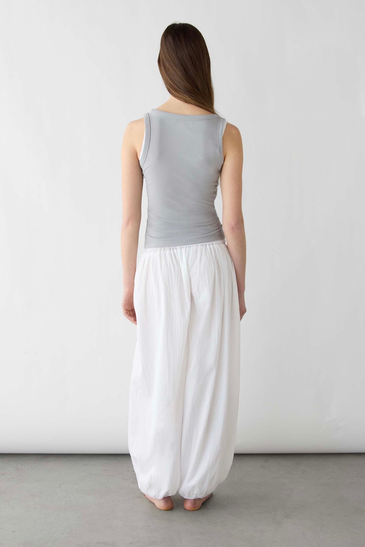 RIBBED SCOOPED NECK TANK