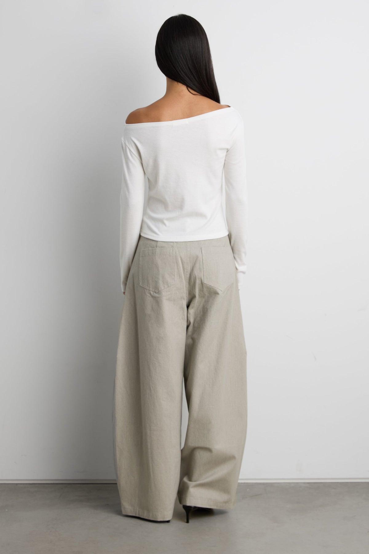 STUD DETAIL OFF THE SHOULDER TOP
