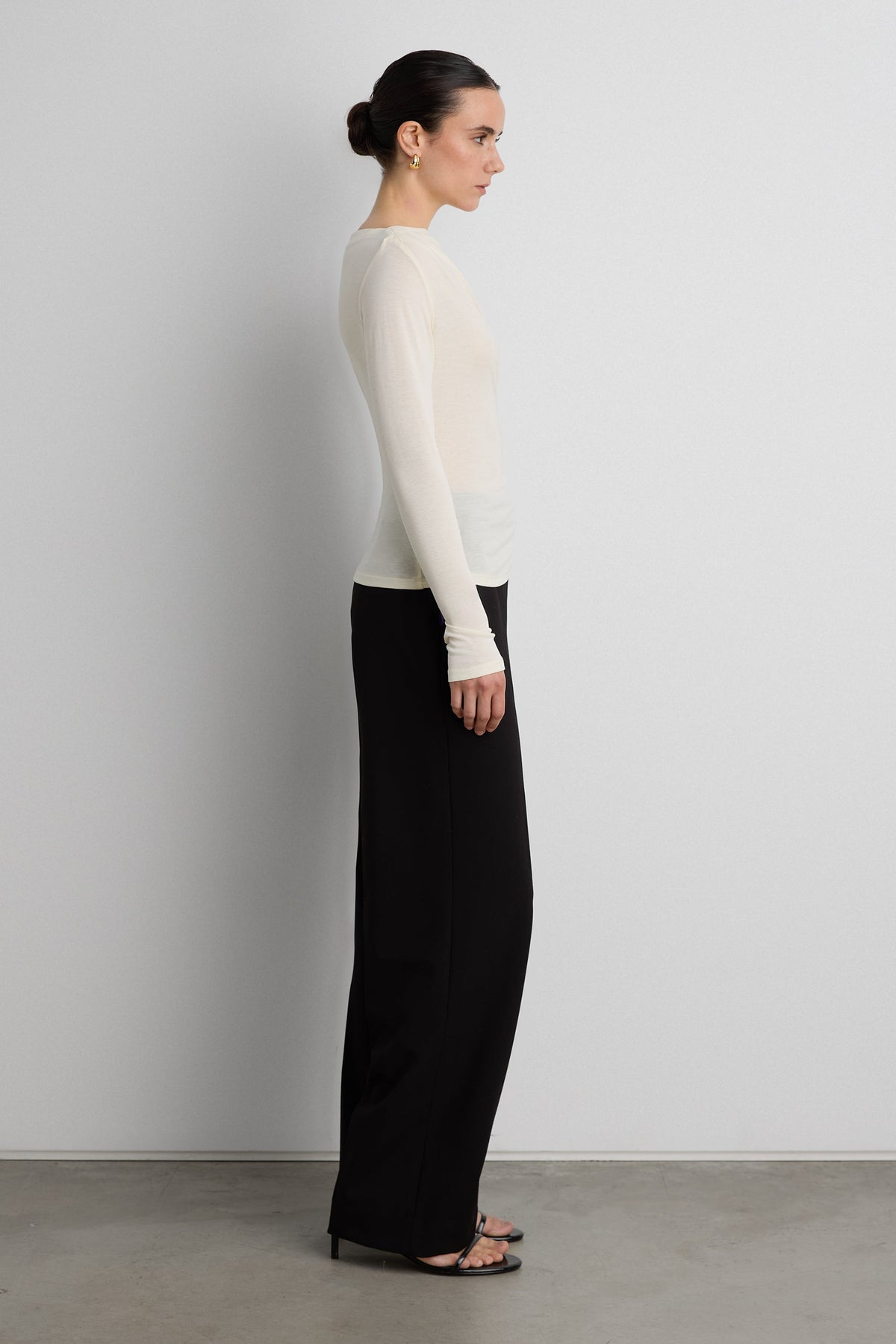 RUCHED LONG SLEEVE TOP