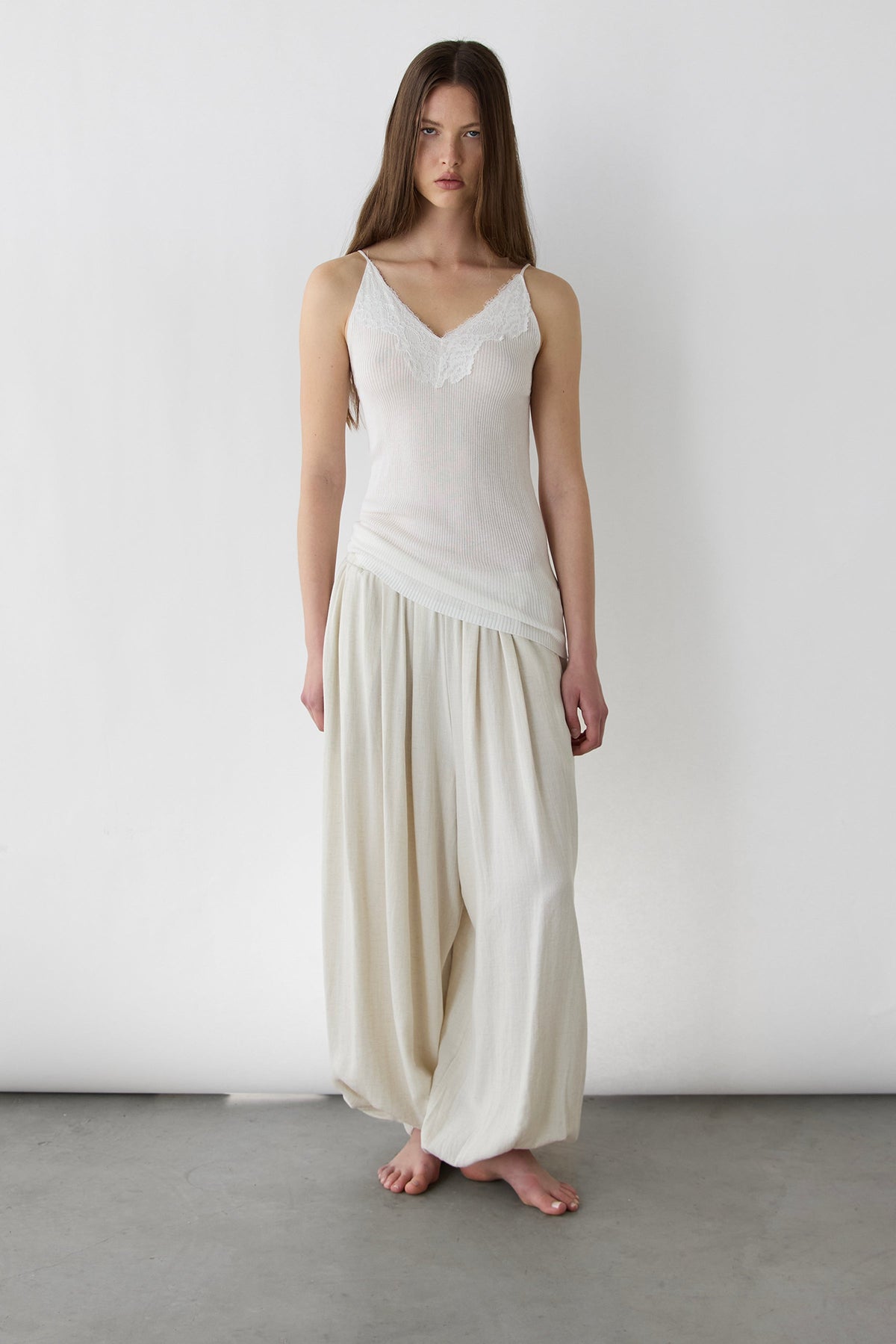RIBBED KNIT LACE CAMI TANK TOP