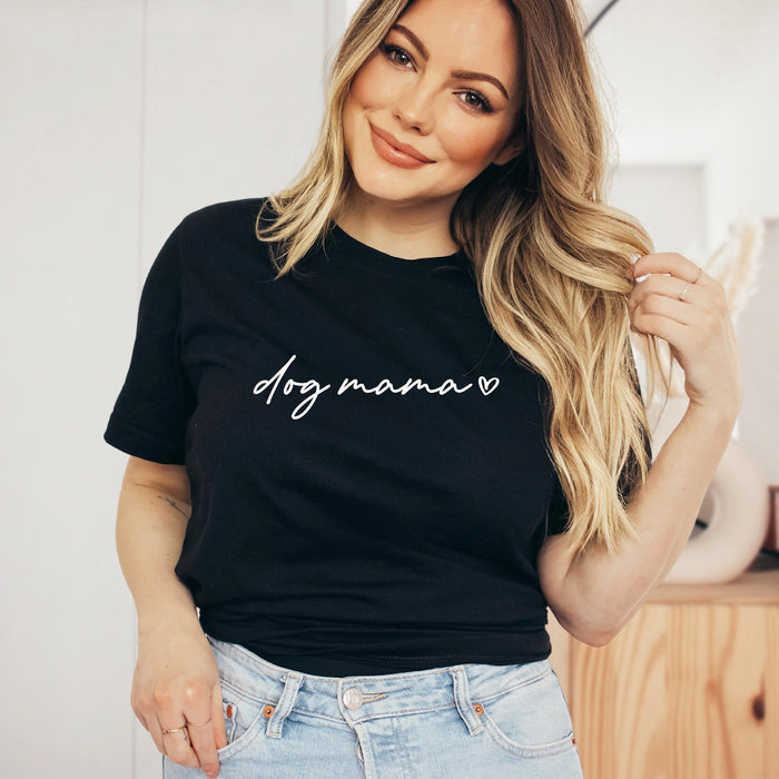 Dog Mama graphic t-shirt