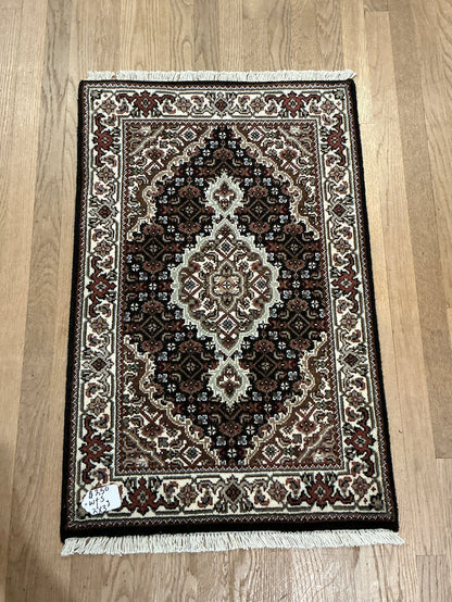 Indian Mahi [Wool + Sillk] - 2'1” X 3'2”