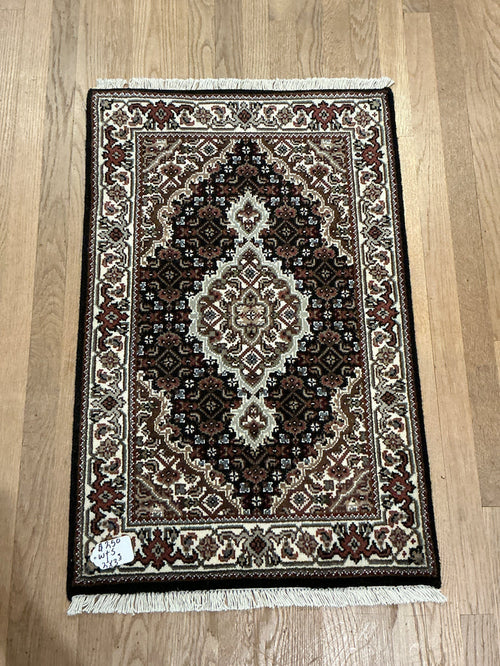 Indian Mahi [Wool + Sillk] - 2'1” X 3'2”