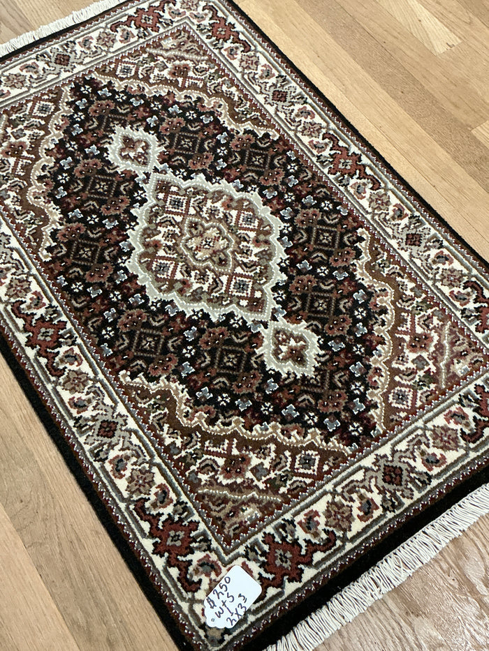 Indian Mahi [Wool + Sillk] - 2'1” X 3'2”