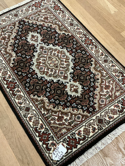 Indian Mahi [Wool + Sillk] - 2'1” X 3'2”