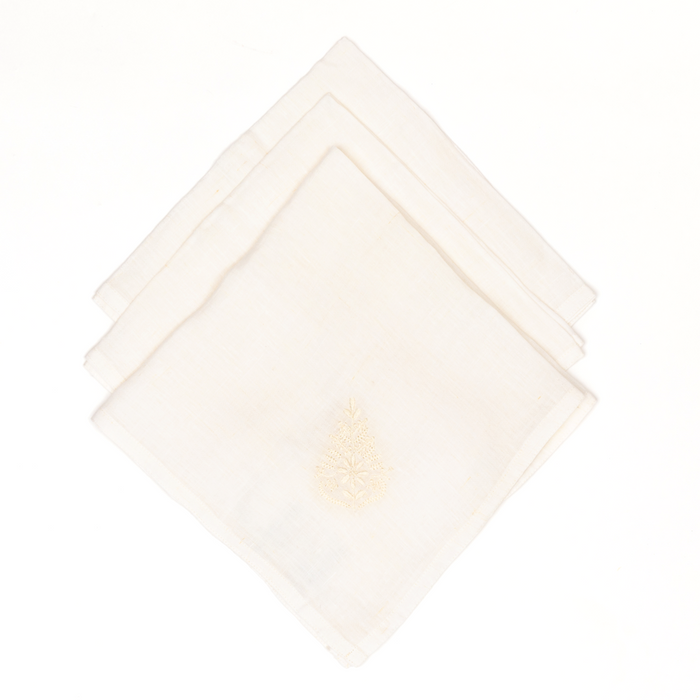 Sara Hand-Embroidered Napkins Set in Shell Linen